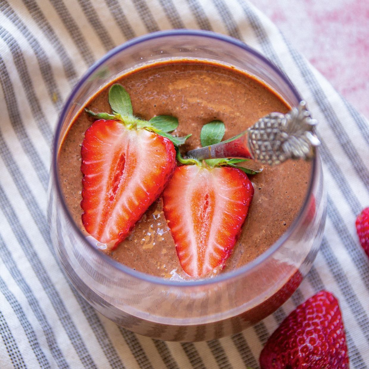 Creamy chocolate chia pudding